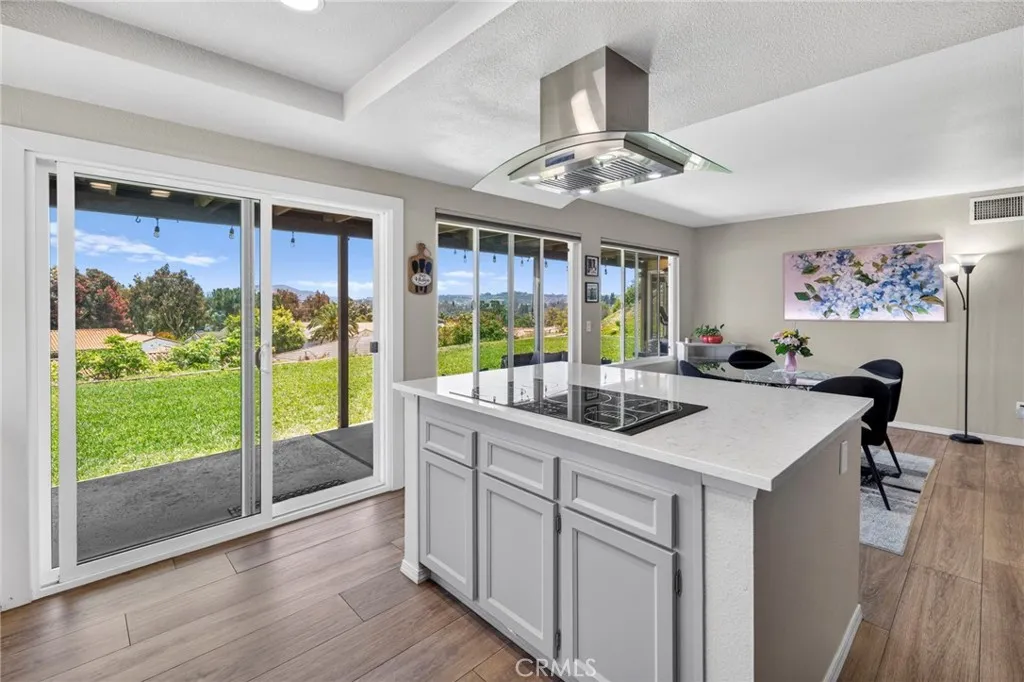 https://cdn.realtyfeed.com/cdn/127/306731539/846b77e29bdd25fc8448afc3f8dad8da.webp