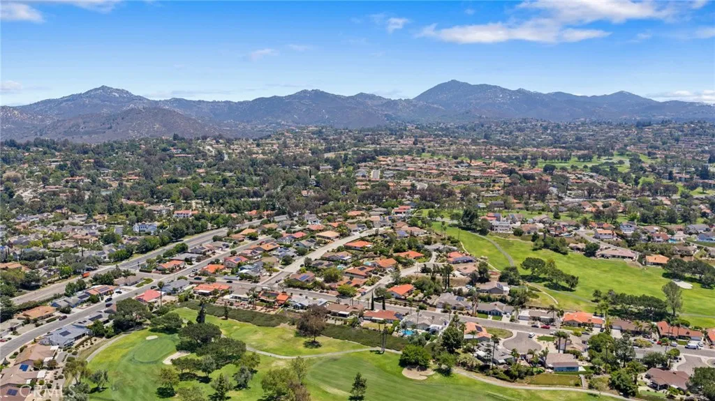 https://cdn.realtyfeed.com/cdn/127/306731539/8e7230b7960425078b98faed00886d04.webp
