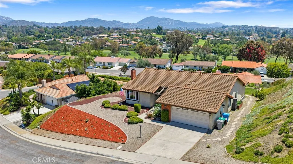 https://cdn.realtyfeed.com/cdn/127/306731539/aa3cab37b173480891198a4731f059e4.webp