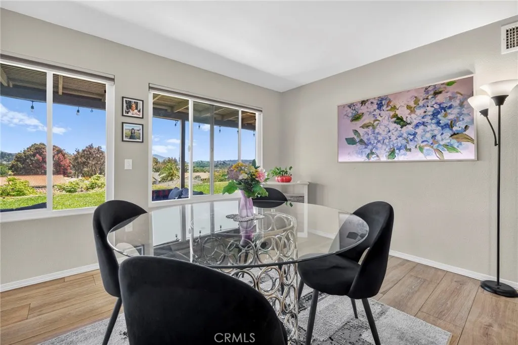 https://cdn.realtyfeed.com/cdn/127/306731539/d5c5e6031e7bca7885daa93a2af7c3ad.webp