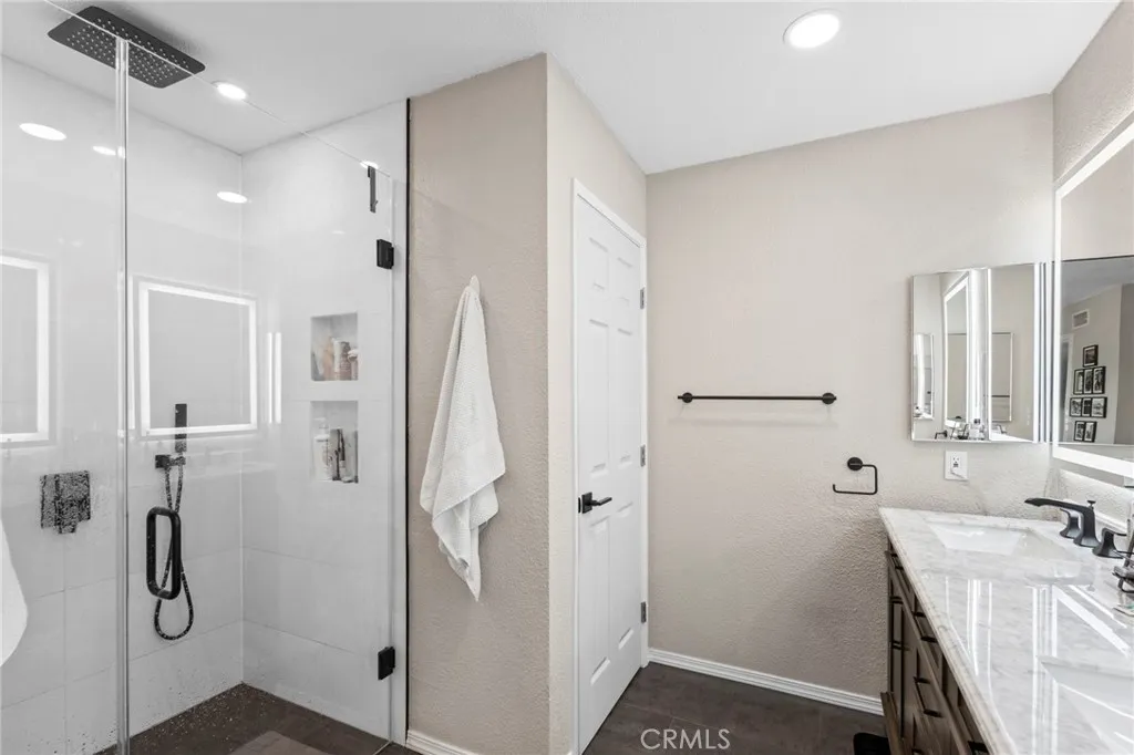https://cdn.realtyfeed.com/cdn/127/306731539/da29d3a61760299e708173e2691664d7.webp