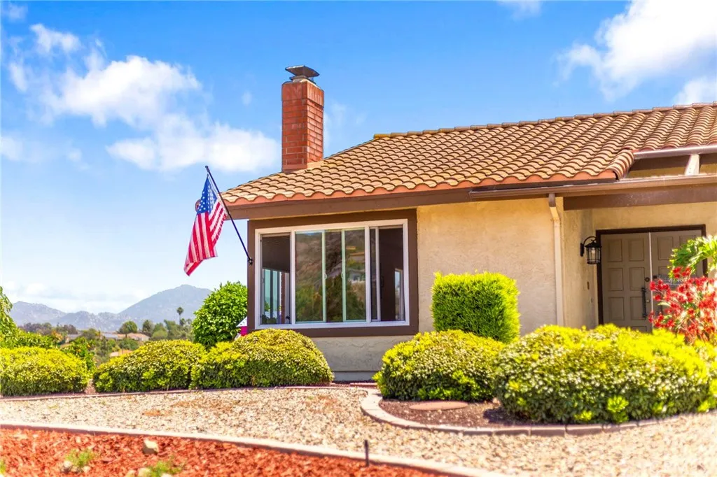 https://cdn.realtyfeed.com/cdn/127/306731539/e2ffc1e219f8da0c6670aaef2fdb118a.webp
