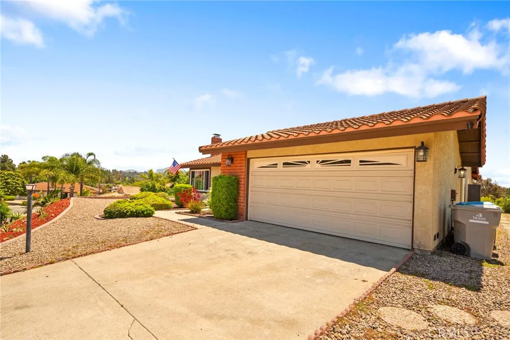 https://cdn.realtyfeed.com/cdn/127/306731539/e63a2f703e1d51d270c3bbdda5500048.webp