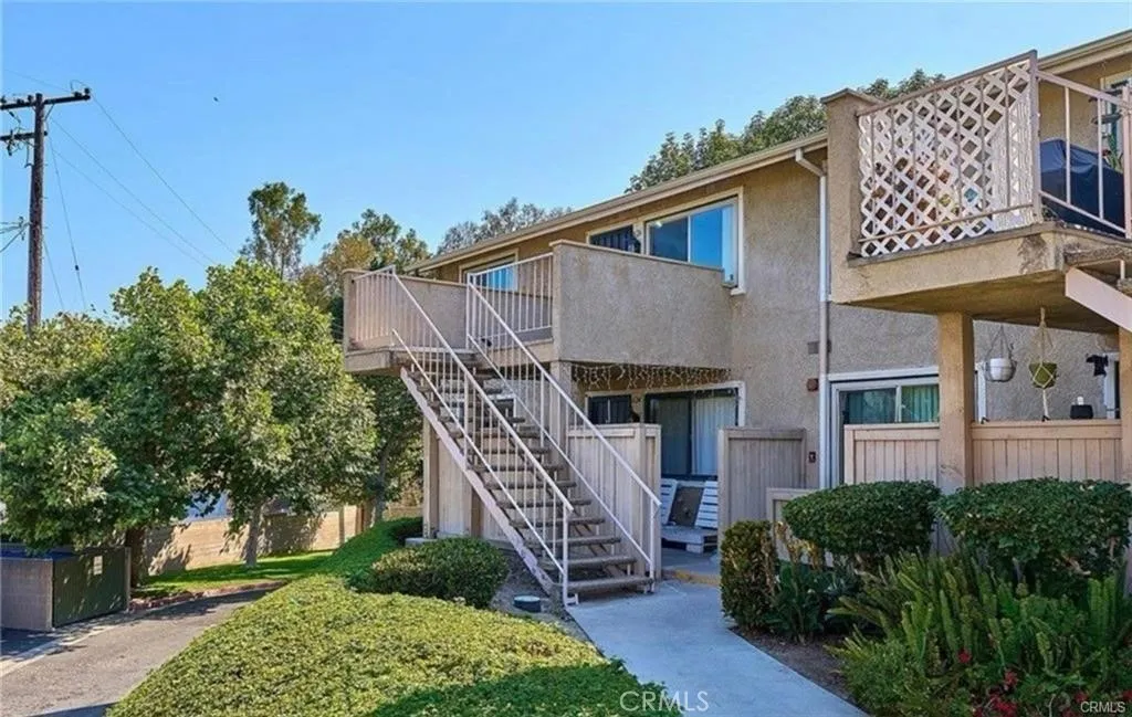 Fullerton, CA 92833