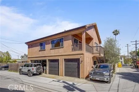 Costa Mesa, CA 92627