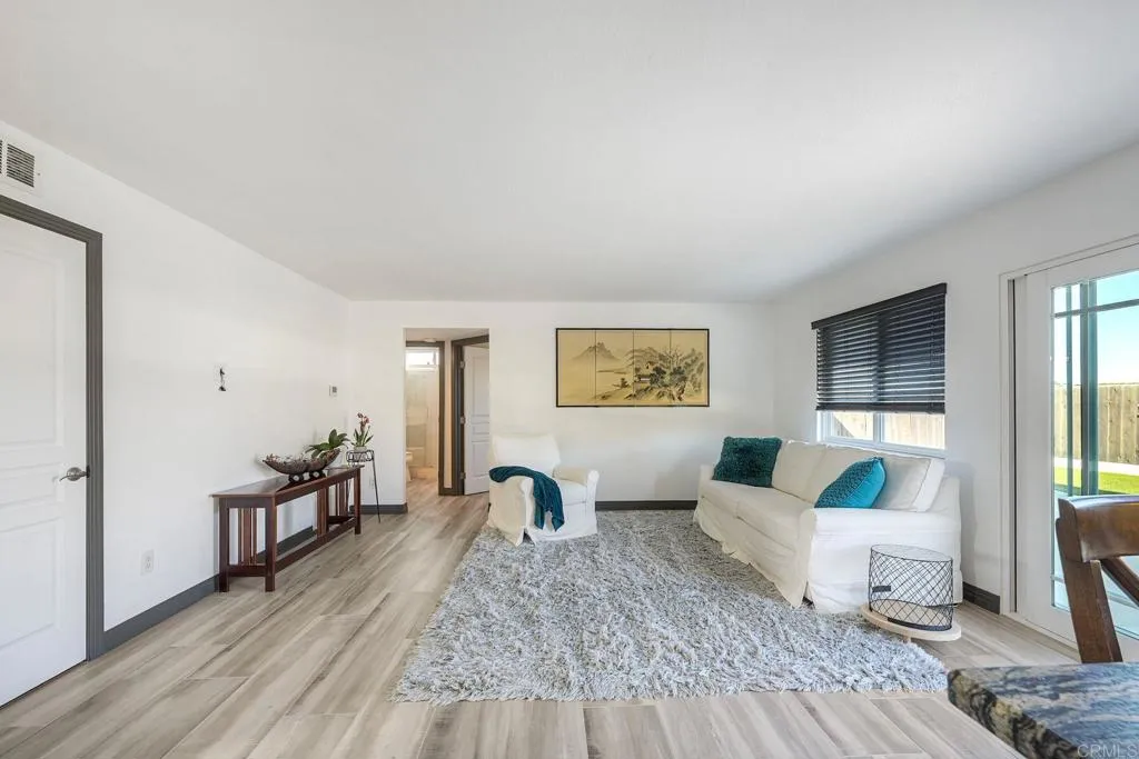 https://cdn.realtyfeed.com/cdn/127/306731691/c70d8b07d83297b21001e7a3cdf55ef8.webp