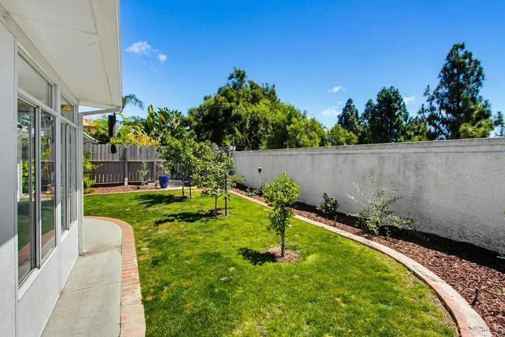 https://cdn.realtyfeed.com/cdn/127/306731715/20fffb00c0f3b0632633ba499152d59a.webp
