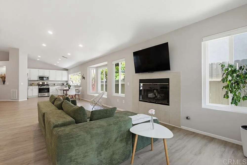 https://cdn.realtyfeed.com/cdn/127/306731715/3781f16c76731b3a94625398d00a32b6.webp