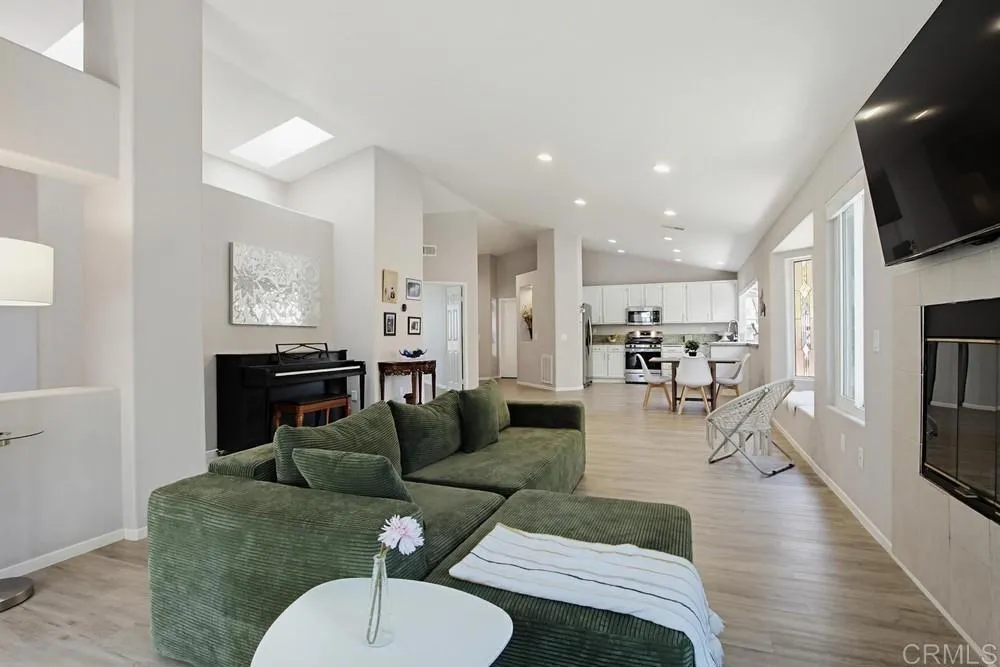 https://cdn.realtyfeed.com/cdn/127/306731715/a8e67522b2bf28d53e7b339b9a6d0057.webp