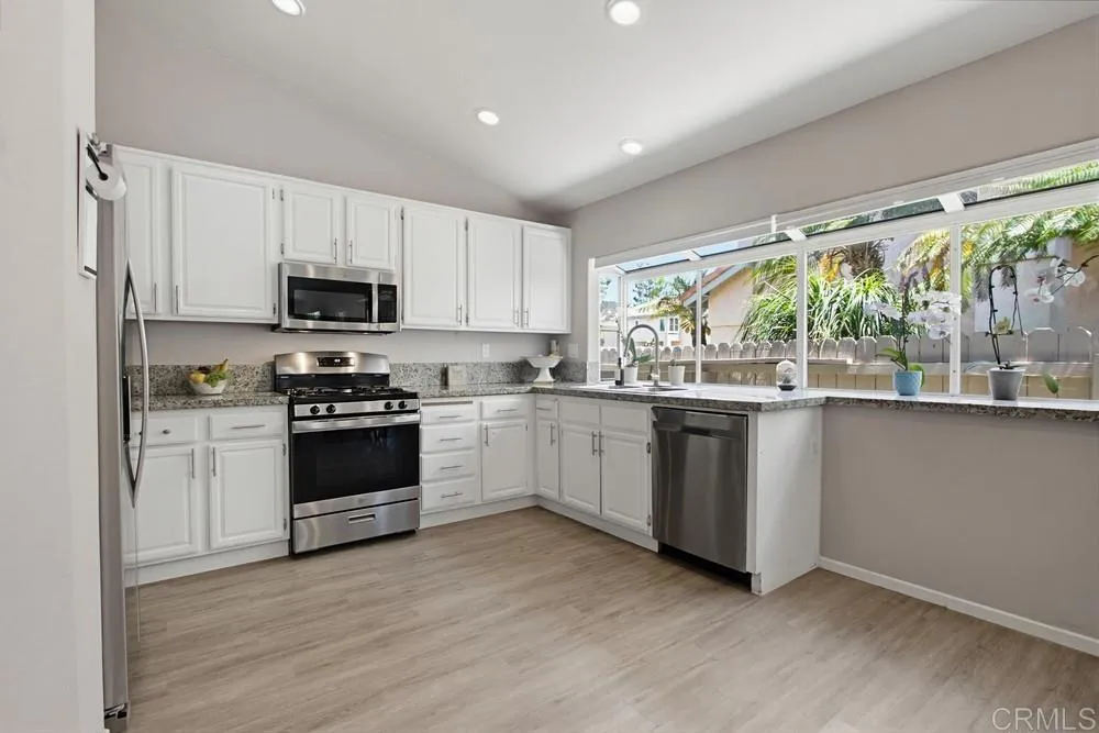https://cdn.realtyfeed.com/cdn/127/306731715/c5ba88d3b69095b166af18332546b83d.webp