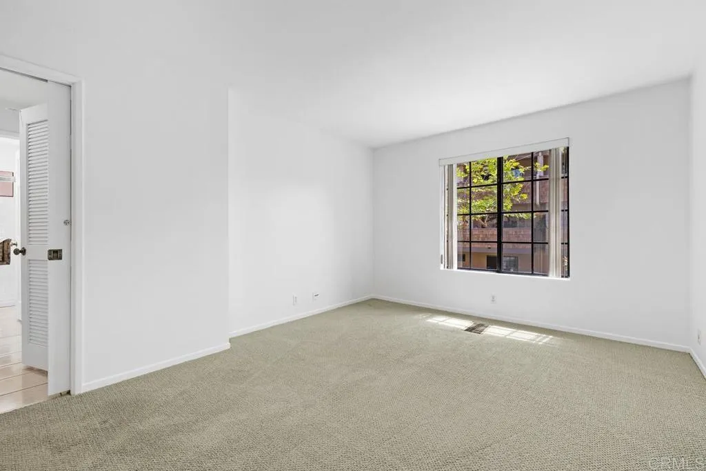 https://cdn.realtyfeed.com/cdn/127/306731781/4a89ab1d01795864fc0b43979286615a.webp
