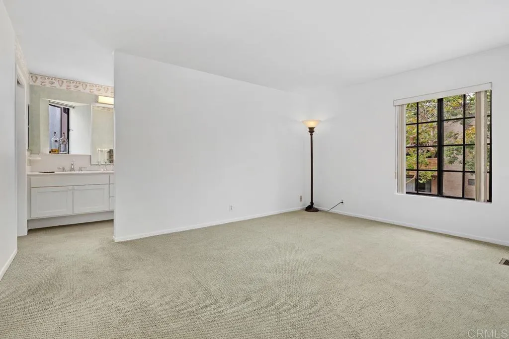 https://cdn.realtyfeed.com/cdn/127/306731781/826c3221c38b6b1aa714de3854c677b4.webp