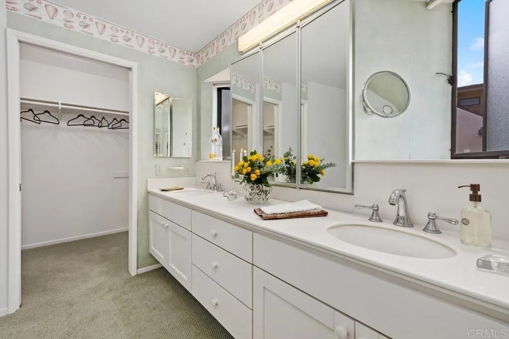 https://cdn.realtyfeed.com/cdn/127/306731781/d609886e4249d275db0595211a23305d.webp