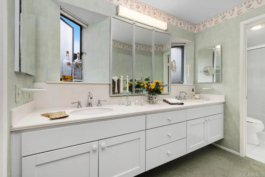https://cdn.realtyfeed.com/cdn/127/306731781/e64fa277567cb6fdd38e02435db1a4f8.webp
