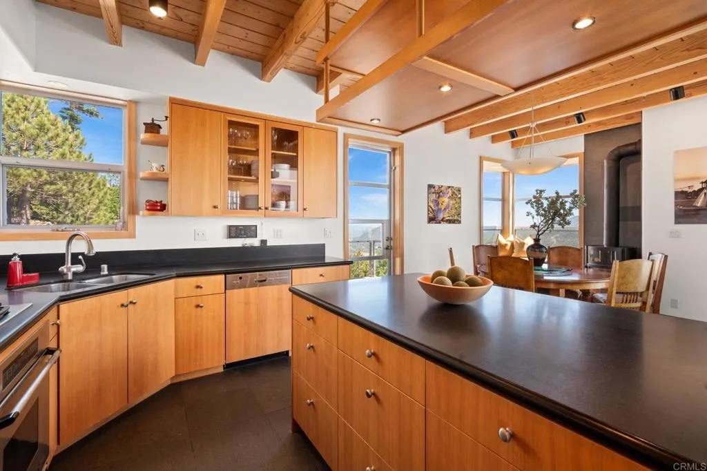 https://cdn.realtyfeed.com/cdn/127/306731814/0ad7991ae5fb49b9fcec0f4dc98fd7be.webp