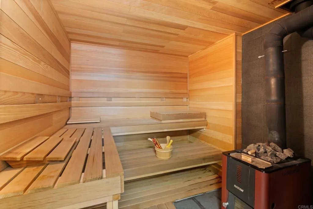 https://cdn.realtyfeed.com/cdn/127/306731814/2a725cb32f7249b2fe1165b2843e7ef3.webp