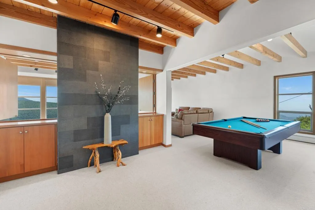 https://cdn.realtyfeed.com/cdn/127/306731814/4ee2e16e260eebd2dc5584b73b9d75f3.webp