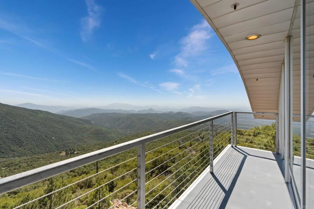 https://cdn.realtyfeed.com/cdn/127/306731814/e9b8e405a324c9706af2f9412dc536aa.webp