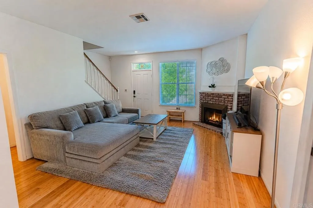 Photo #8: PTP2604168 Listing: Photo #8