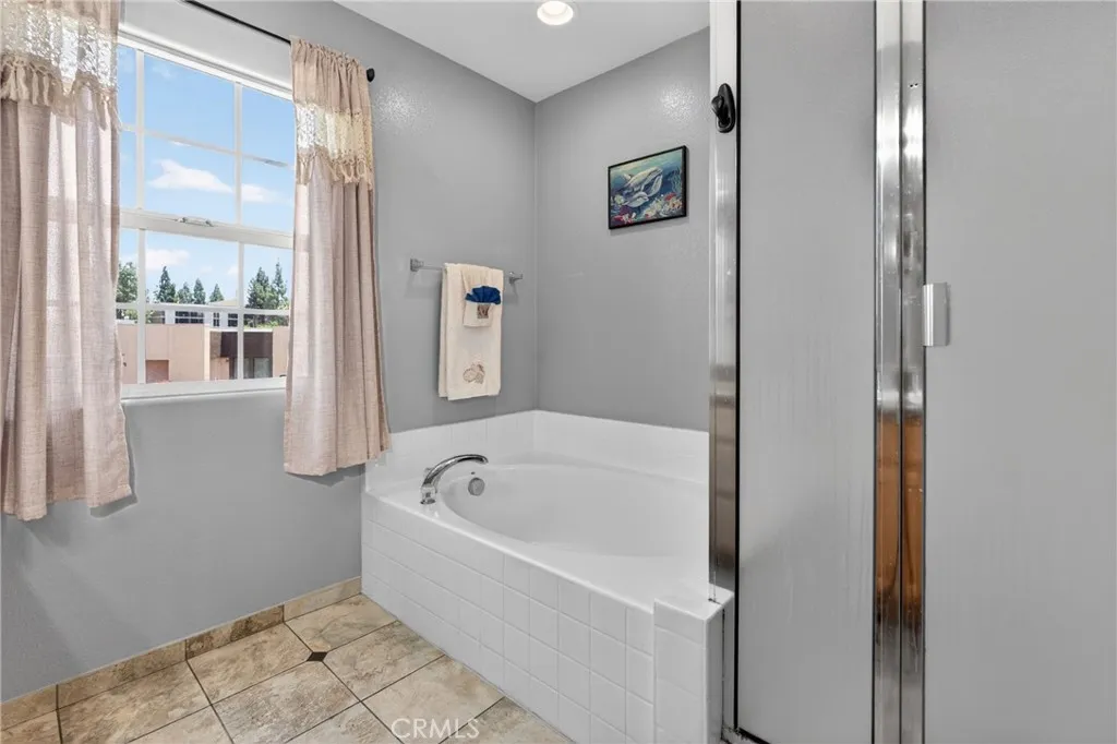 https://cdn.realtyfeed.com/cdn/127/306731870/4bd245c628789f537ca0dad0d72e3256.webp