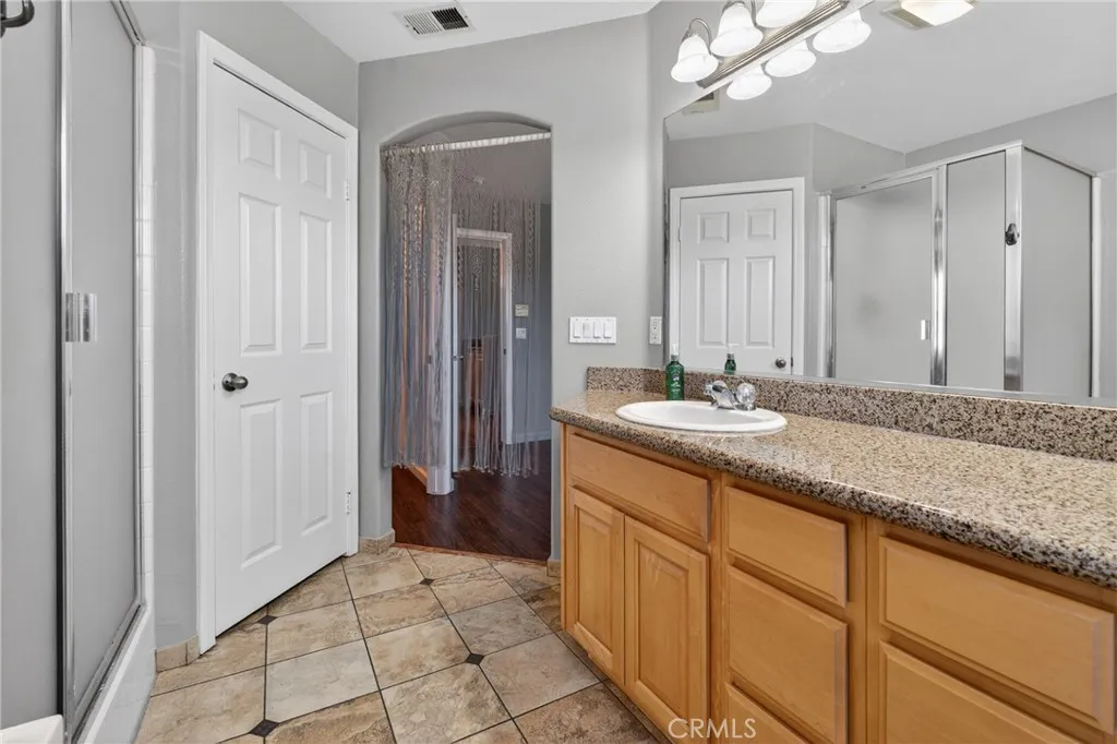 https://cdn.realtyfeed.com/cdn/127/306731870/98733b78cf2b29c18c7e0d55698876f7.webp