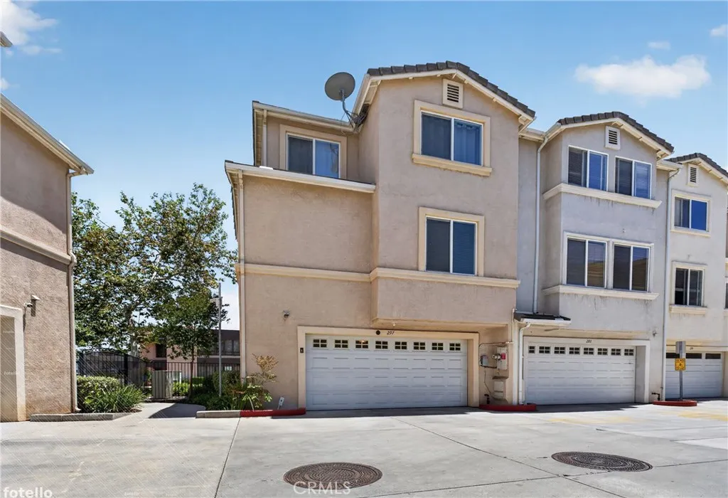 https://cdn.realtyfeed.com/cdn/127/306731870/b2fe52bcea792bff464c13b37e45ae52.webp