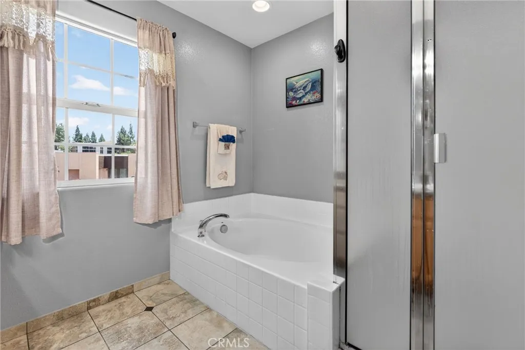 Photo #25: CV26117667 Listing: Photo #25