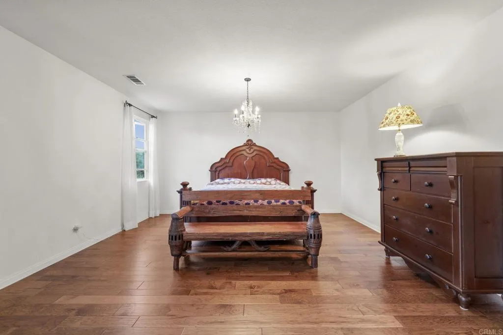 https://cdn.realtyfeed.com/cdn/127/306731970/6679f841a309faea998d3c3a6da537cf.webp