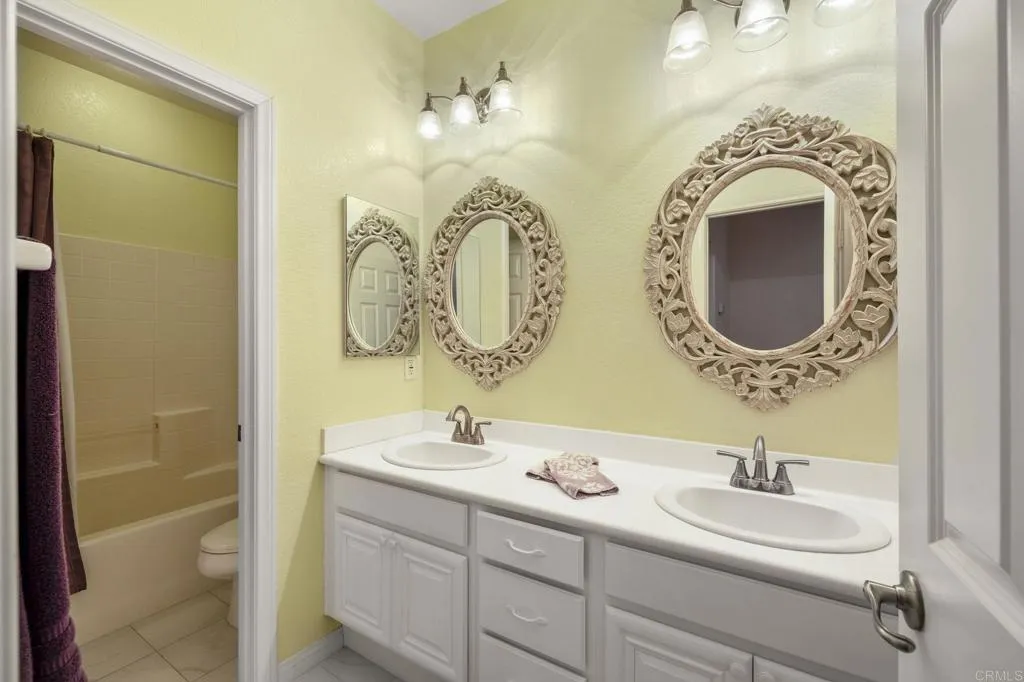 https://cdn.realtyfeed.com/cdn/127/306731970/97042748a3f90edf1eb27153ac8faa39.webp