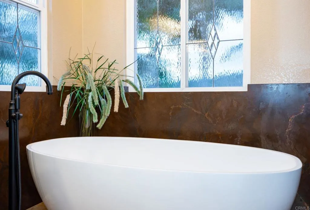 https://cdn.realtyfeed.com/cdn/127/306731970/e244ced174d979e5f0236d6604e15c99.webp