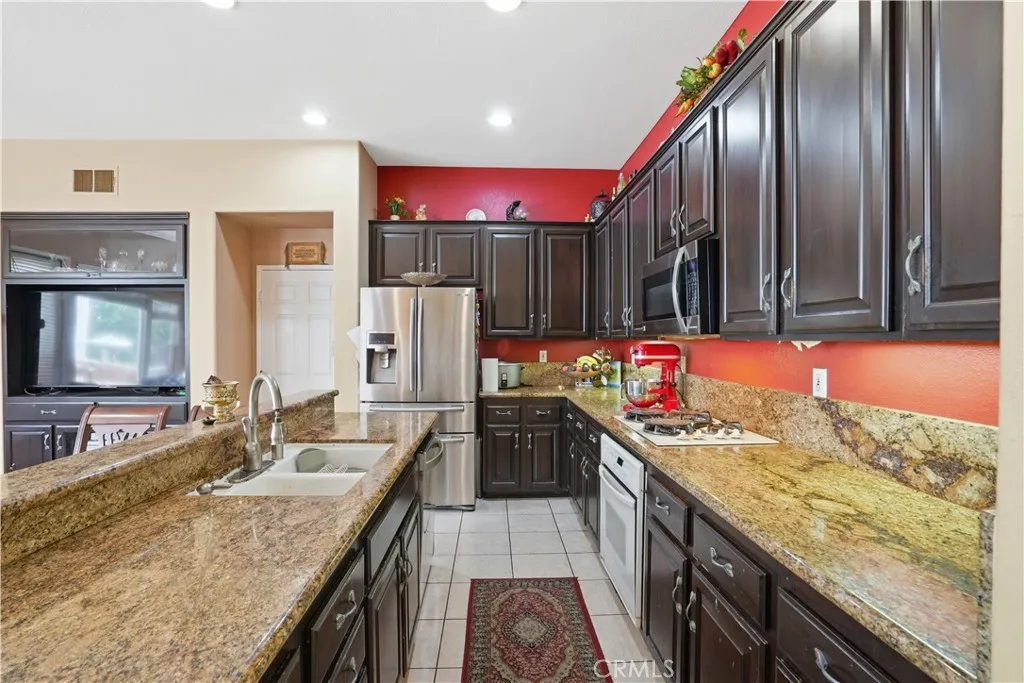 https://cdn.realtyfeed.com/cdn/127/306731989/b56c96c34a56a706b1a20a7bcb5b4739.webp