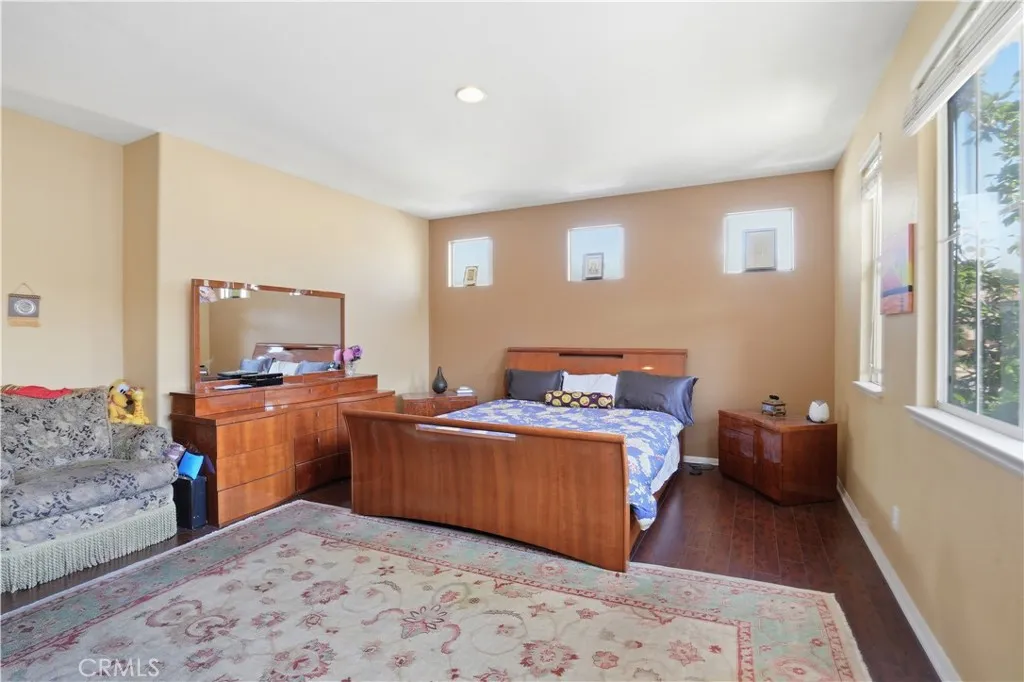 https://cdn.realtyfeed.com/cdn/127/306731989/c1bf82f8ce4c9ad2ee8b20e0ff957c99.webp