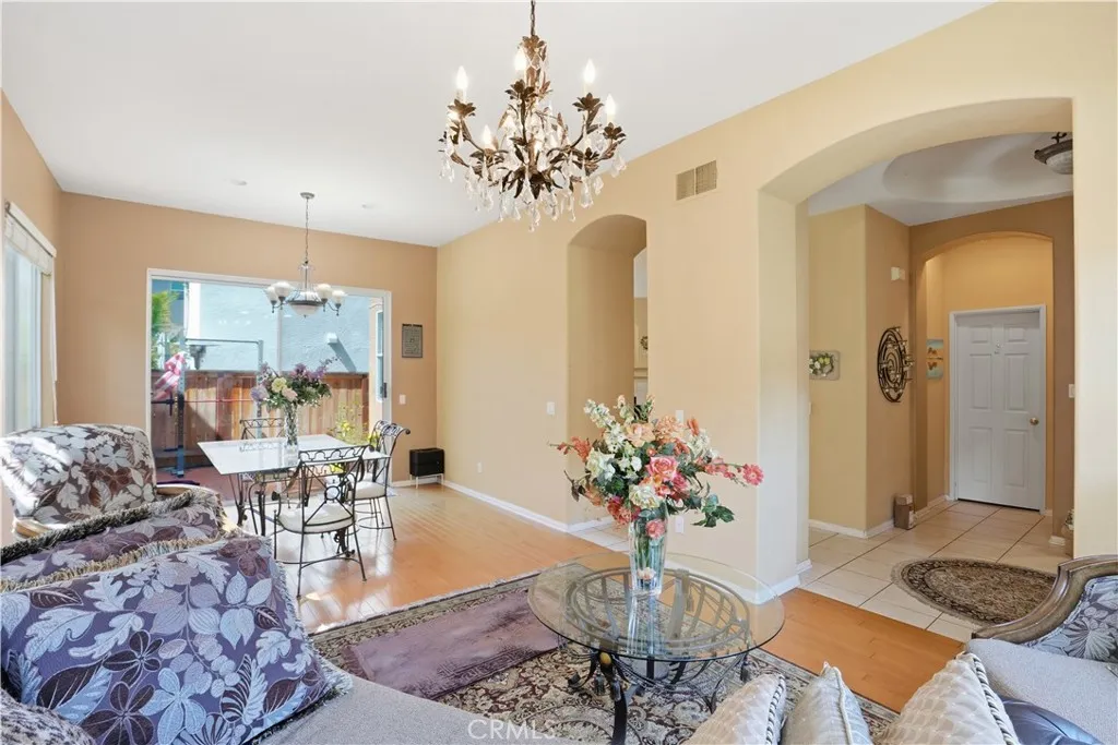 https://cdn.realtyfeed.com/cdn/127/306731989/ff3ace997ba36174d43097d2a15d2fd5.webp