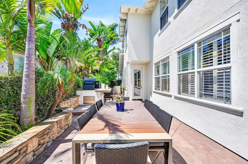 https://cdn.realtyfeed.com/cdn/127/306732001/2b9ce379e7b4a50ccb15ca22e1d806d6.webp
