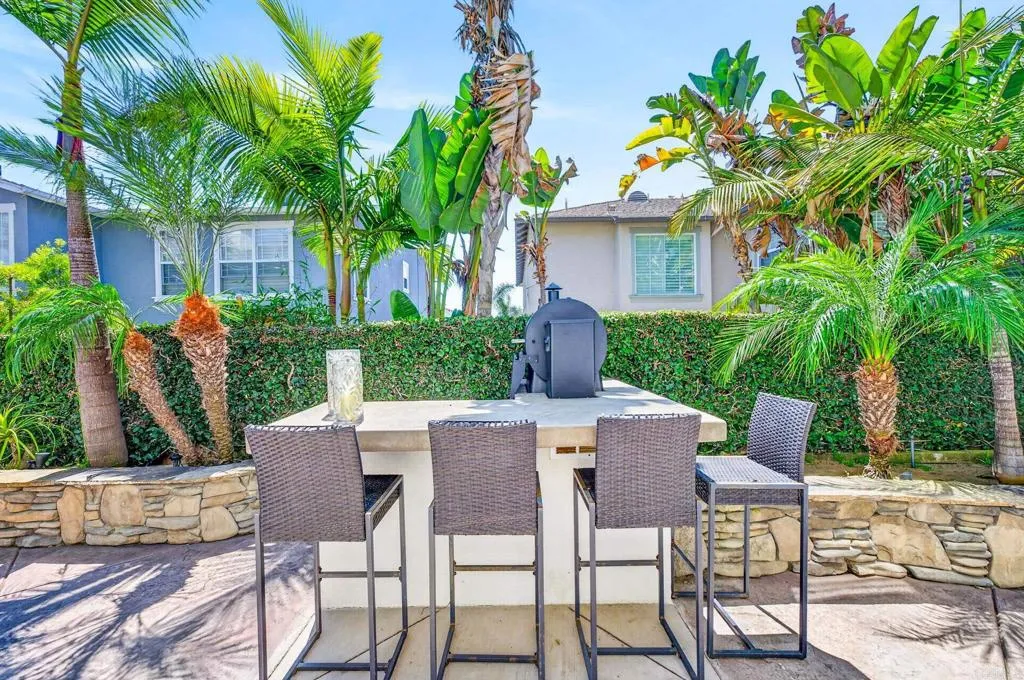 https://cdn.realtyfeed.com/cdn/127/306732001/2dc44bbb8dd4e9728cb50533a20ad4de.webp