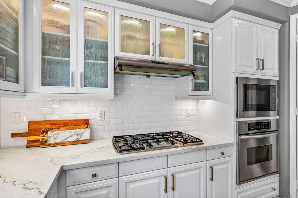 https://cdn.realtyfeed.com/cdn/127/306732001/489c350a489d59d486e783bc58201018.webp