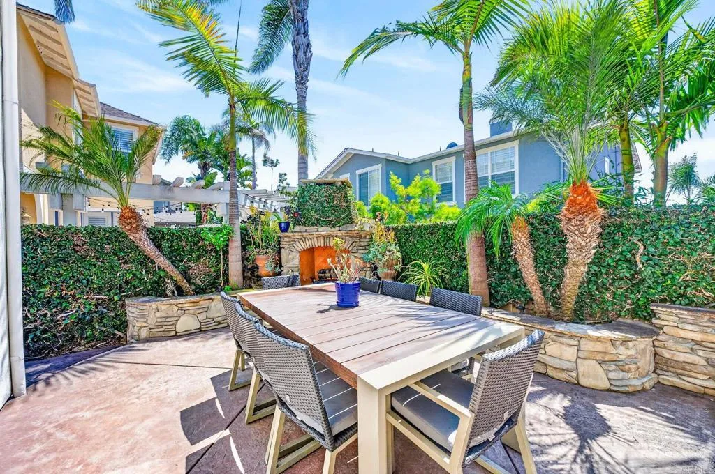 https://cdn.realtyfeed.com/cdn/127/306732001/6a4e82f14beae3ec1bf997881d566ad8.webp