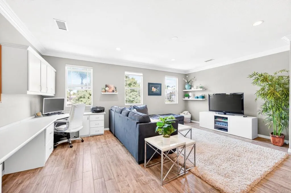https://cdn.realtyfeed.com/cdn/127/306732001/aebe4fb6f1099b8f96996d59157a6019.webp
