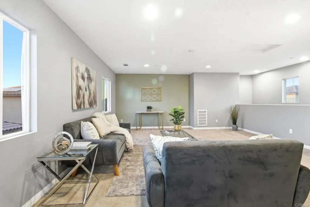 https://cdn.realtyfeed.com/cdn/127/306732005/dfc9093b9fc56441c988c72ed48257b9.webp