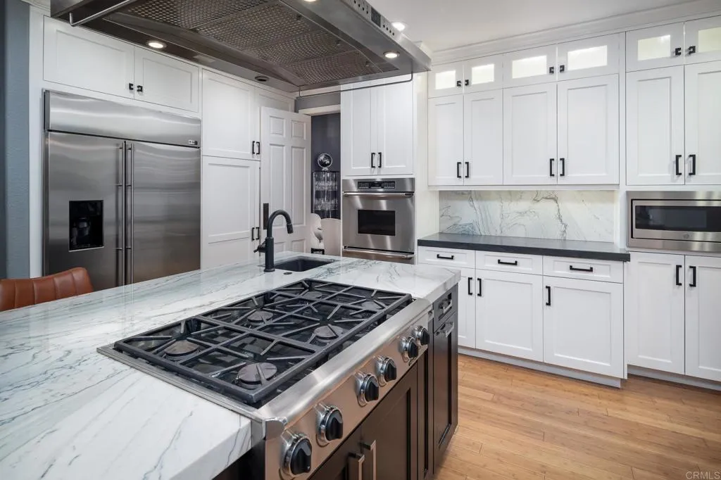 https://cdn.realtyfeed.com/cdn/127/306732021/86d0d2c25cbd3feb9b16264dcdc47080.webp