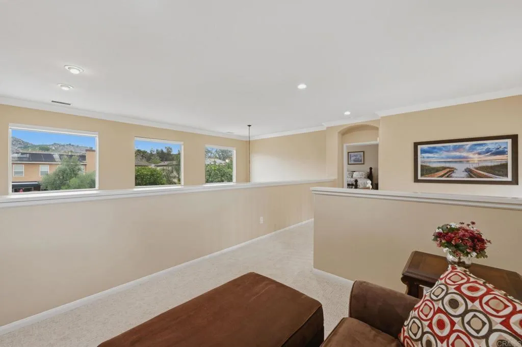 https://cdn.realtyfeed.com/cdn/127/306732023/20c94e8cd51657f8ef2dc116c0aebbce.webp