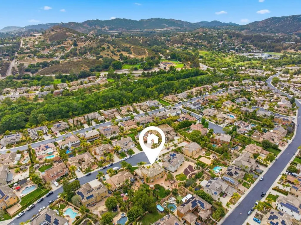https://cdn.realtyfeed.com/cdn/127/306732023/477a551e983396ae5297647fd1da22c5.webp