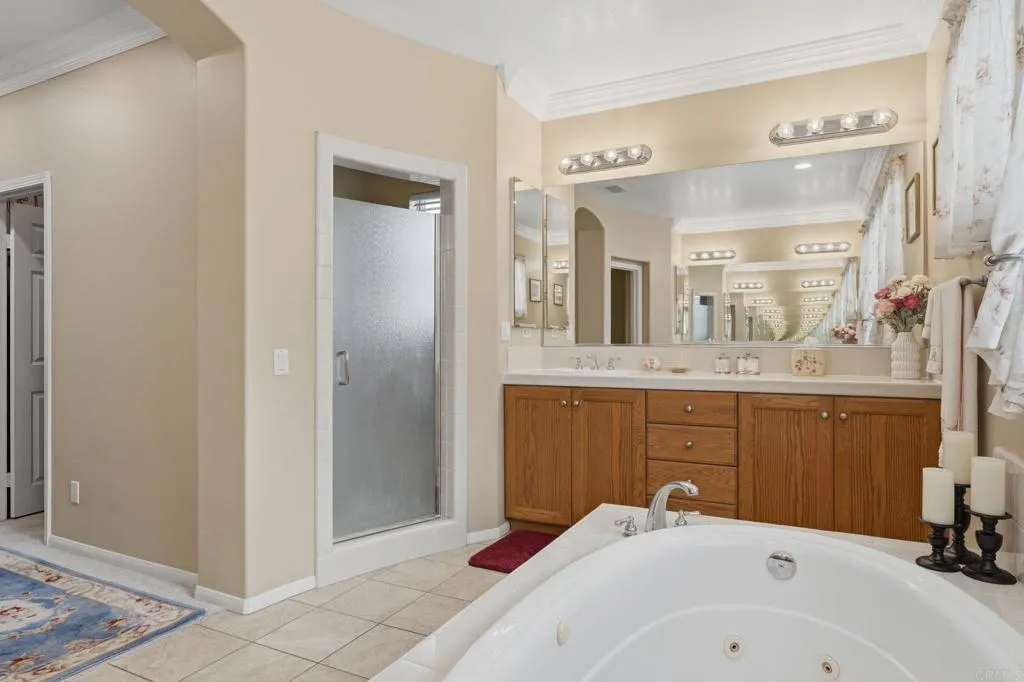 https://cdn.realtyfeed.com/cdn/127/306732023/5e2a6a87df147da386a59085aa497093.webp