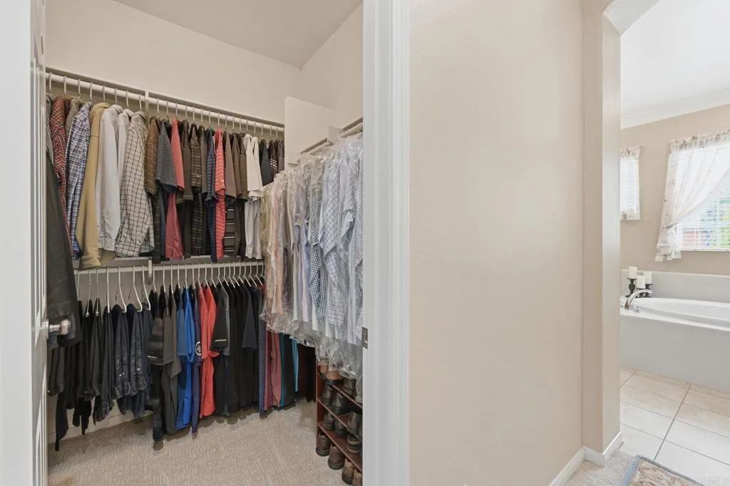 https://cdn.realtyfeed.com/cdn/127/306732023/8b15c47e18d9a4ae7b91189cc0212451.webp