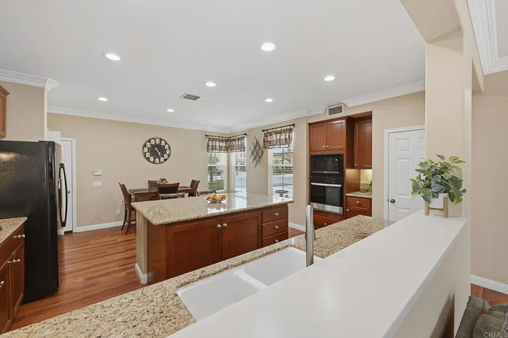 https://cdn.realtyfeed.com/cdn/127/306732023/de8856d280a53d40e65e516f550f56d1.webp
