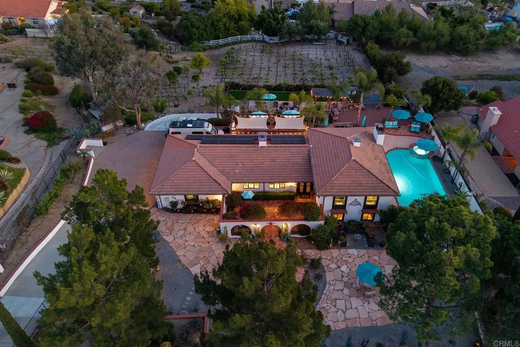 https://cdn.realtyfeed.com/cdn/127/306732068/6d6640c661ee9d547d9db227df5ad45c.webp
