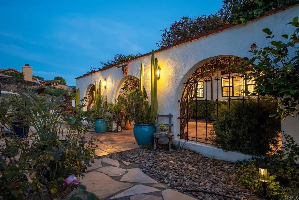 https://cdn.realtyfeed.com/cdn/127/306732068/79df9aa536b41b184353ccdd3b6dd77f.webp