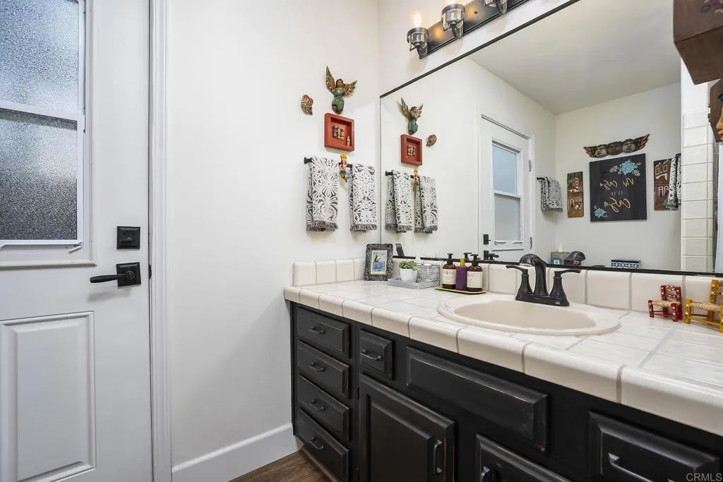 https://cdn.realtyfeed.com/cdn/127/306732068/86ed31bd4257704a954f9a97b54e3369.webp