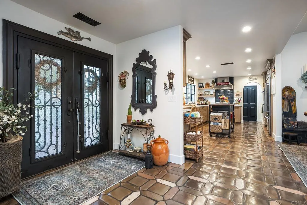 https://cdn.realtyfeed.com/cdn/127/306732068/d99f53d6ec6205e038b53b368dee363e.webp