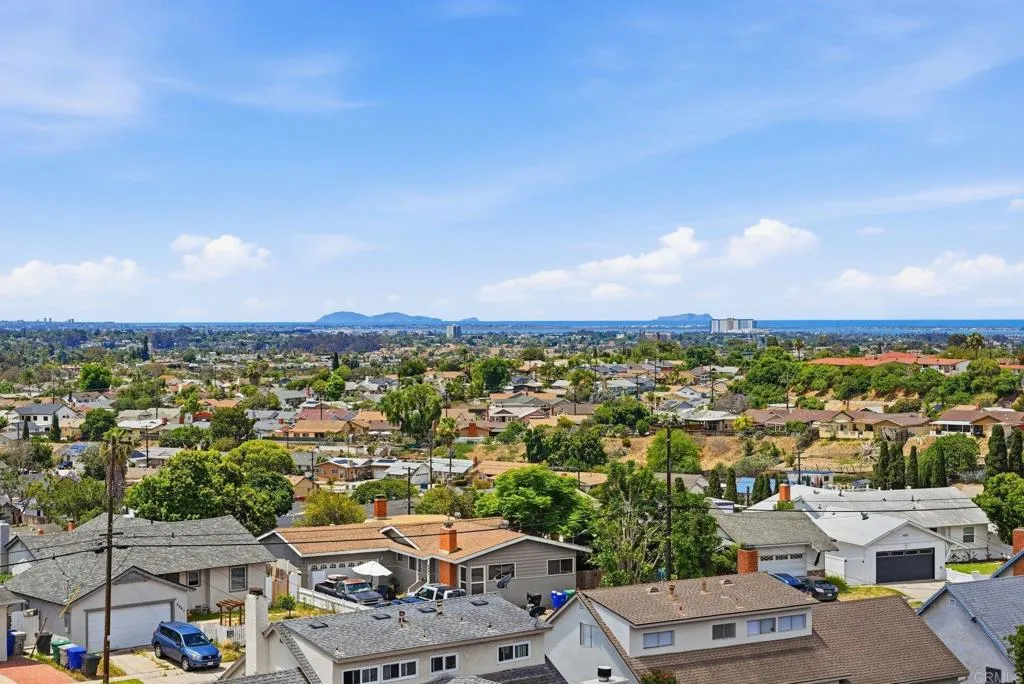 https://cdn.realtyfeed.com/cdn/127/306732090/d092ffaae292cf892ebaf214a322af0e.webp